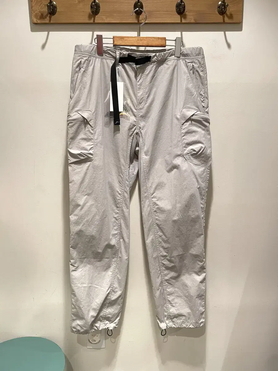 케일 cayl NC stretch cargo pants / cream